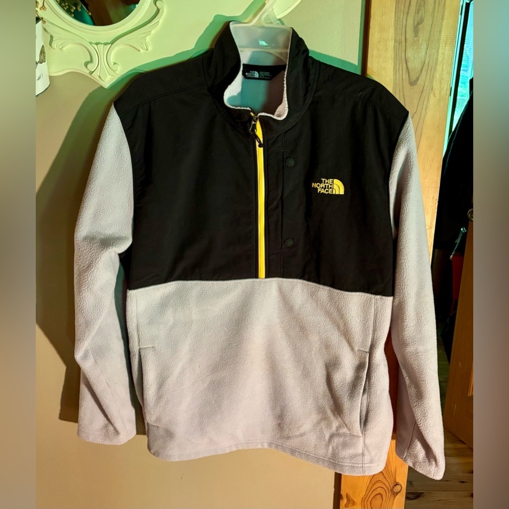 ⭐️The North Face Men's Tundra 1/2 Zip Fleece Jacket XL⭐️